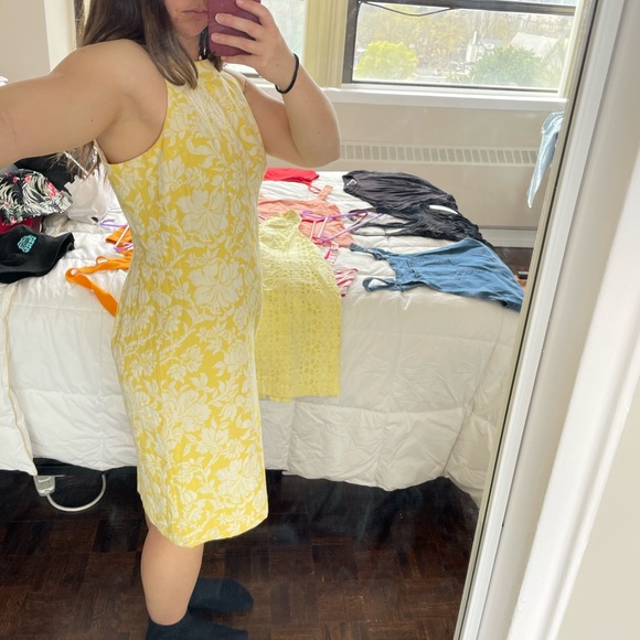 Ann Taylor yellow dress with back zip, size 8. - Picture 2 of 6